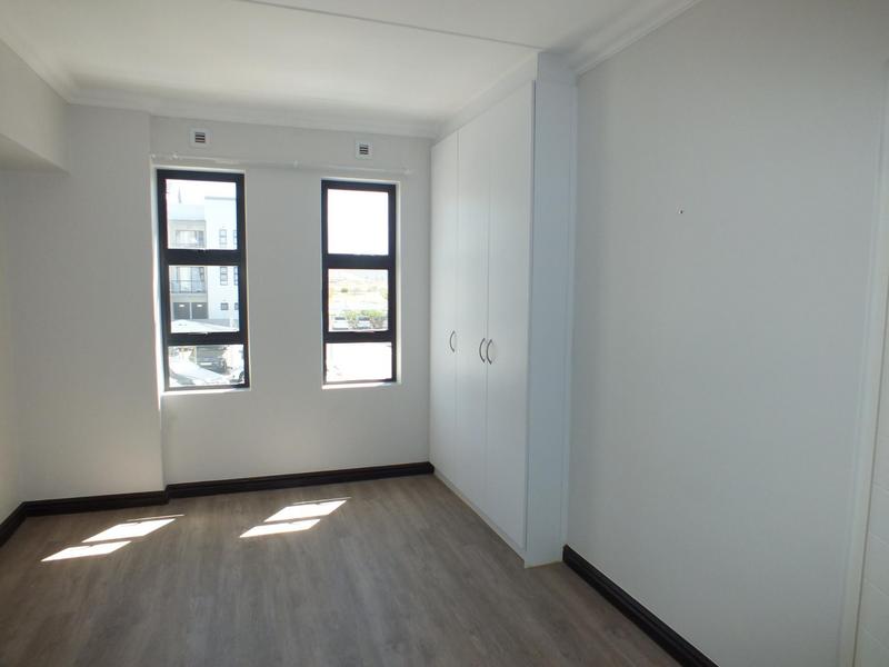 To Let 2 Bedroom Property for Rent in Buhrein Western Cape